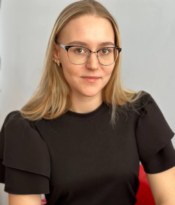 Шереш Виктория Васильевна.